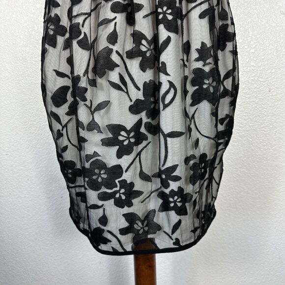 Halston Heritage Dress Women Size 4 Black Fit Flare Flower Lace Tulip Skirt - Picture 6 of 16